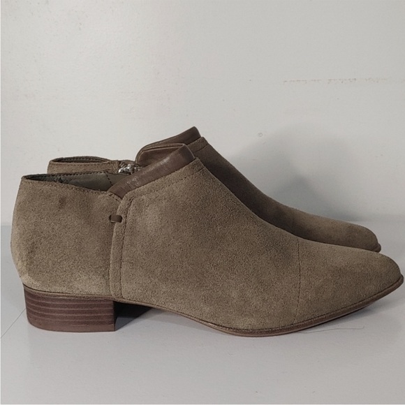 Vince Camuto Boots - Picture 4 of 12